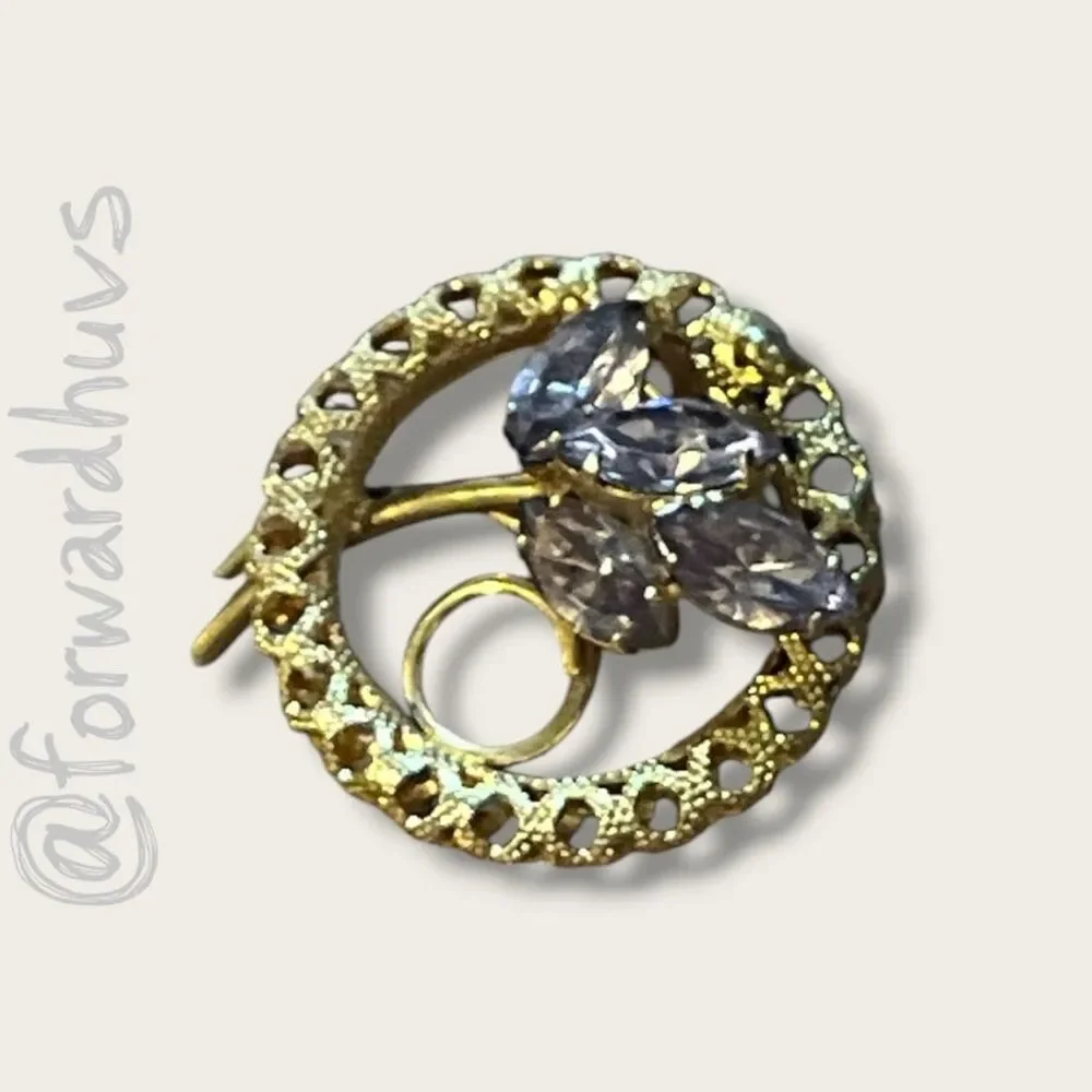 Vintage Lavender Purple Rhinestone Floral Circle Brooch Antique Gold Tone